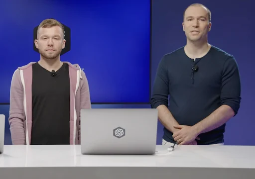 Apresentação do ChatGPT Images com painel e laptop OpenAI