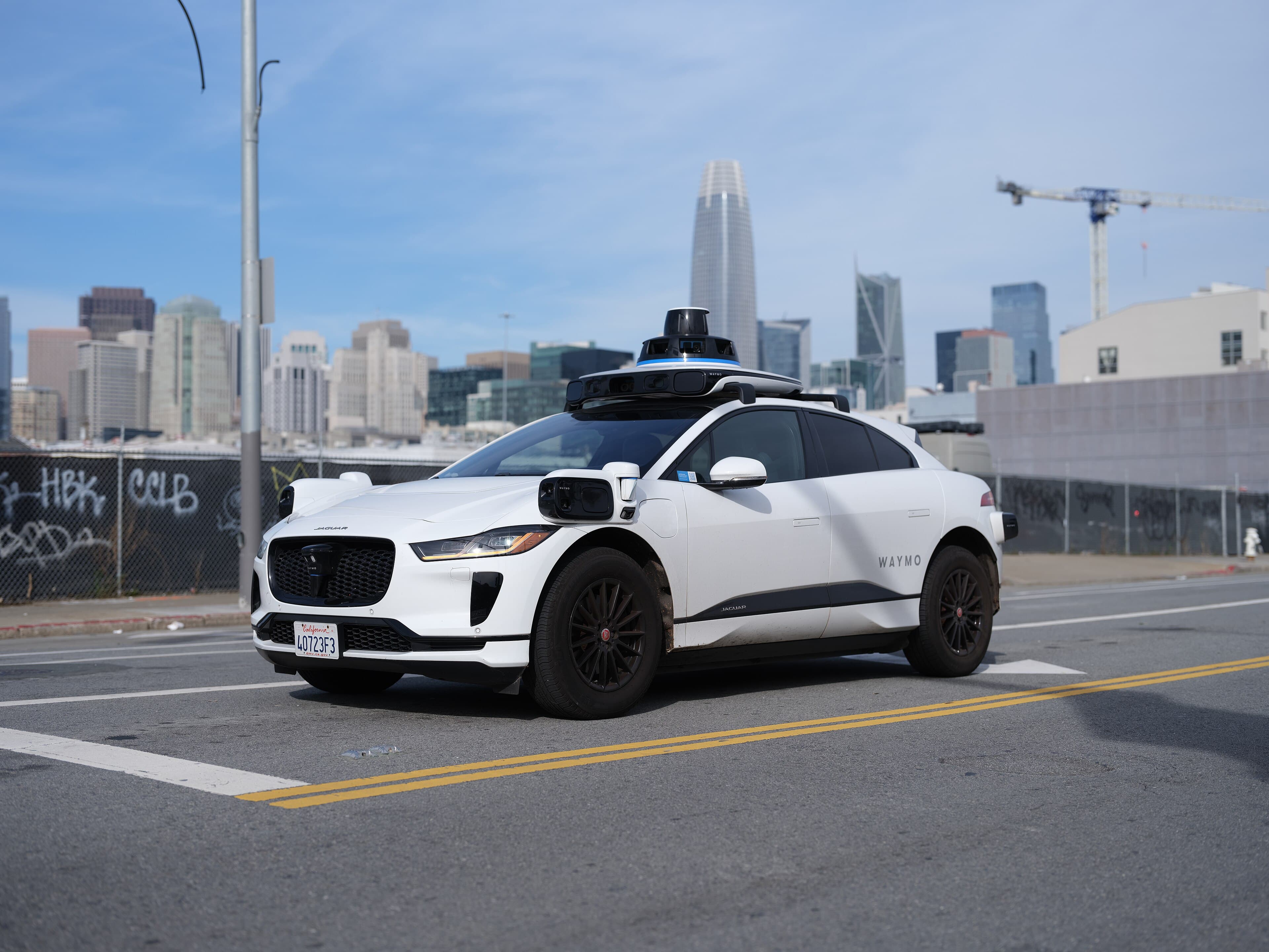 Waymo Jaguar I-Pace operando em São Francisco