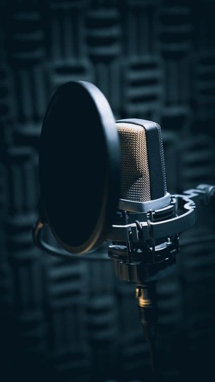 Banner oficial da ElevenLabs para a Dubbing v2 com destaque ao tema de dublagem e áudio