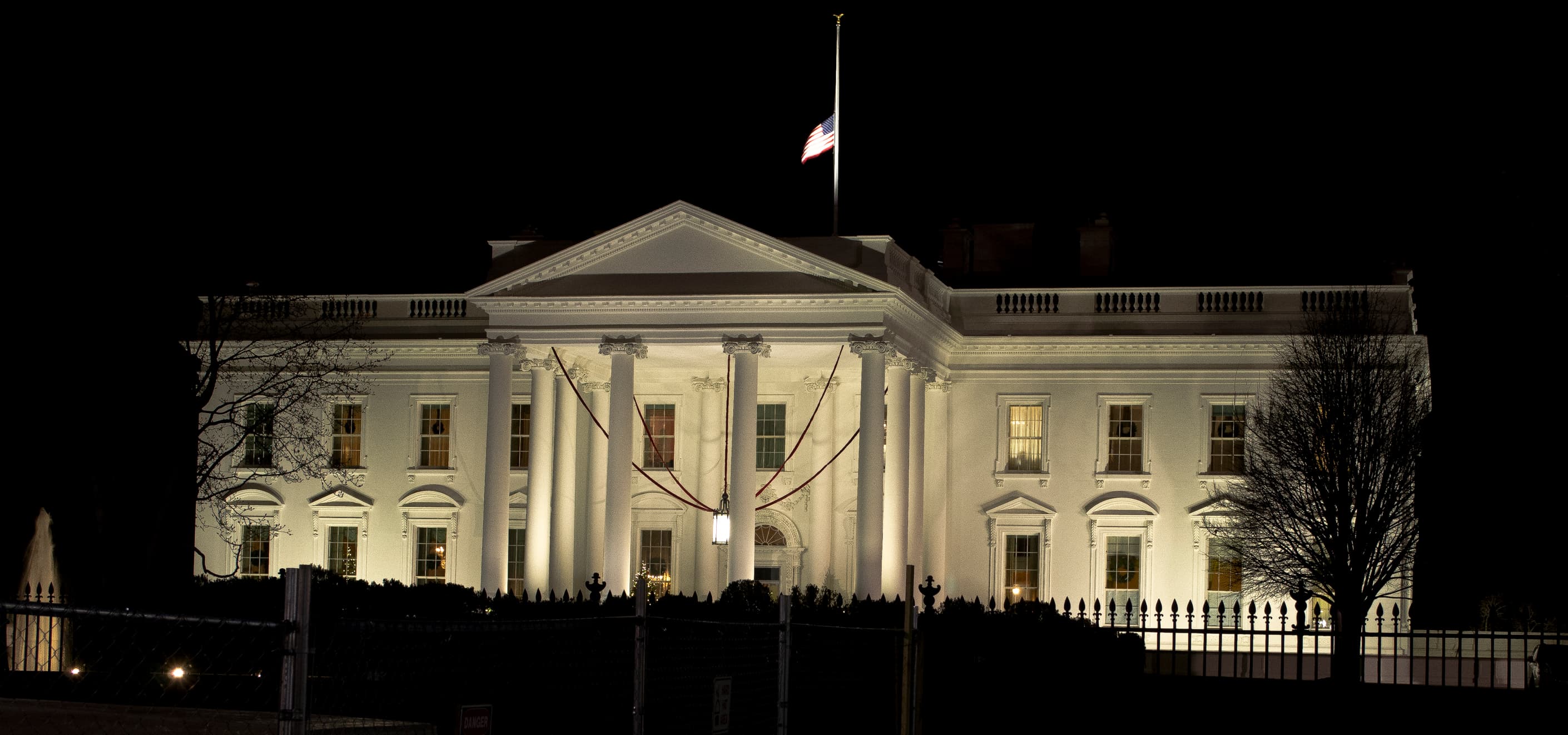 Vista do Pórtico Norte da Casa Branca em Washington, D.C.